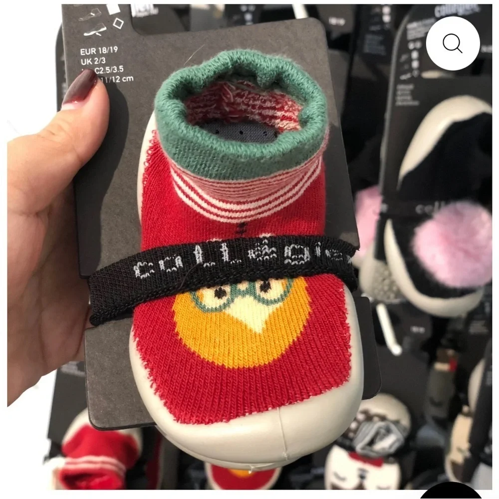Cozy Red and Green Kids Slippers. Shoe socks! Euro 18/19. Us 2.5 to 3